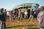 Devant les 6MIK+INTRABASS, teknival de Millau, 1er juillet 2000